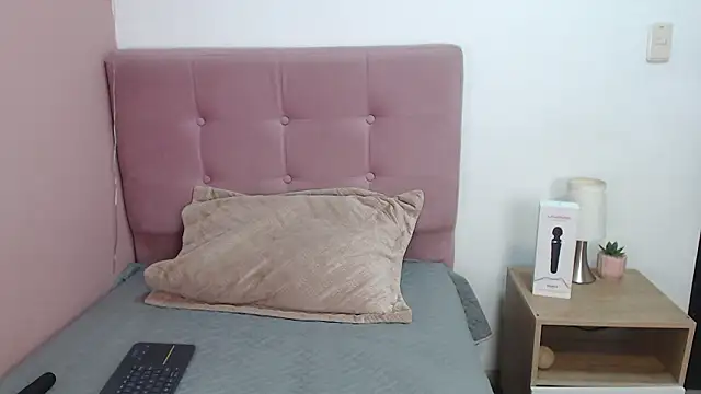 gabriela paris online show from February 2026 04:53:02 AM