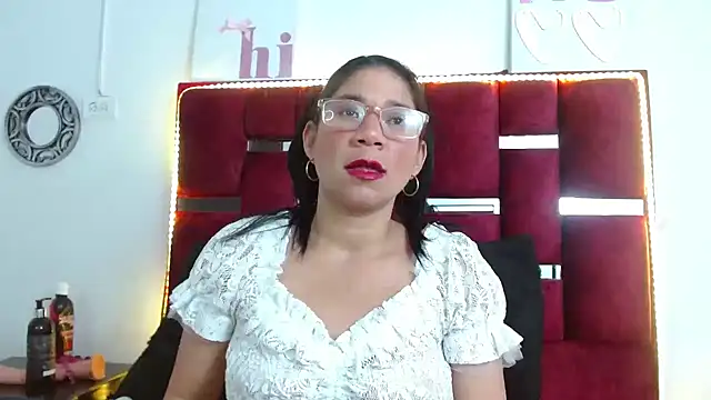 Snapshot of PamelaCruzThxl chatting on November 2025 03:05:01 AM PamelaCruzThxl online show from November 2025 03:05:01 AM