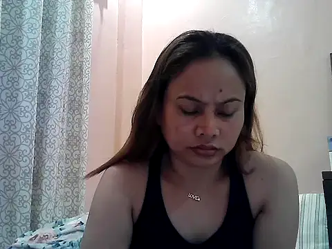 Snapshot of Amarrahlyn chatting on November 2025 10:04:01 PM Amarrahlyn online show from November 2025 10:04:01 PM