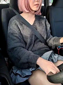 Snapshot of takusaki223 chatting on March 2026 06:06:01 AM takusaki223 online show from March 2026 06:06:01 AM