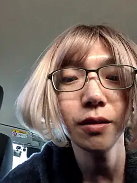 Snapshot of takusaki223 chatting on March 2026 06:51:02 AM takusaki223 online show from March 2026 06:51:02 AM