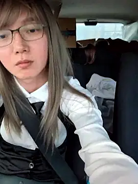 Snapshot of takusaki223 chatting on March 2026 07:46:02 AM takusaki223 online show from March 2026 07:46:02 AM