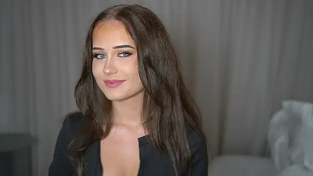 Peachxlush online show from November 2025 01:22:02 PM