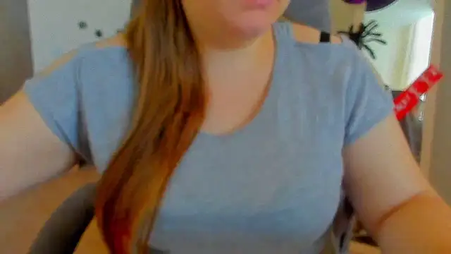 Snapshot of Liza-Mendez chatting on October 2025 05:19:02 AM Liza-Mendez online show from October 2025 05:19:02 AM