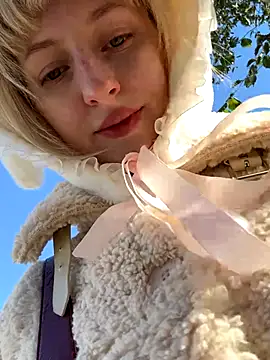 RonnieKiss online show from October 2025 05:08:01 AM