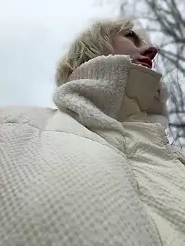 Snapshot of RonnieKiss chatting on April 2026 11:31:02 AM RonnieKiss online show from April 2026 11:31:02 AM