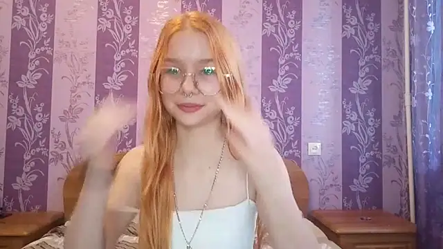 Snapshot of Lutangogansit chatting on September 2025 11:33:02 AM Lutangogansit online show from September 2025 11:33:02 AM