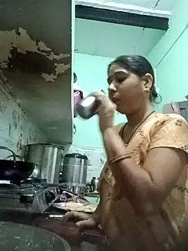 Cute-Charvii online show from April 2026 01:03:01 AM