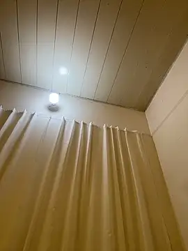 Snapshot of AZ37866 chatting on April 2026 04:09:02 AM AZ37866 online show from April 2026 04:09:02 AM