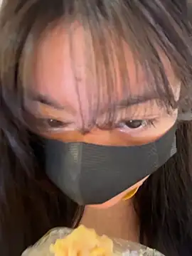 Snapshot of AZ37866 chatting on April 2026 04:01:01 AM AZ37866 online show from April 2026 04:01:01 AM