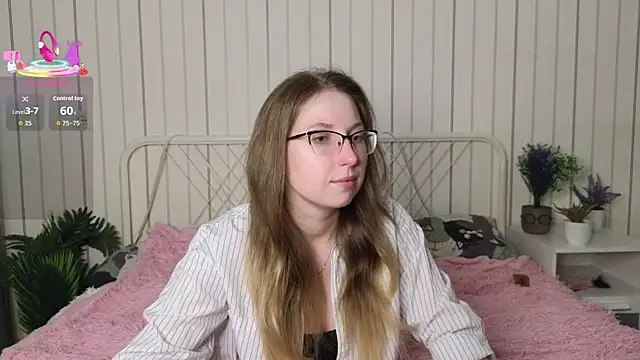 DaliaRadtke online show from October 2025 08:07:01 PM