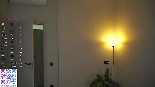 AdrianaCoenen online show from November 2025 06:29:01 PM