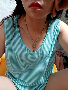 Snapshot of Minssara20 chatting on October 2025 01:02:02 AM Minssara20 online show from October 2025 01:02:02 AM