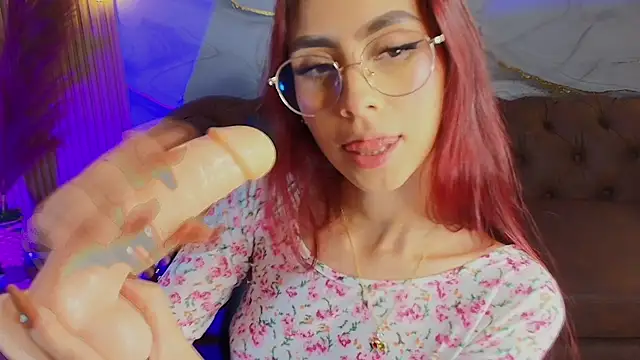 Snapshot of mia_tf chatting on November 2025 02:06:01 PM mia tf online show from November 2025 02:06:01 PM