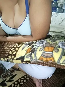 Snapshot of Adadhana_Cam chatting on December 2025 09:59:02 AM Adadhana Cam online show from December 2025 09:59:02 AM