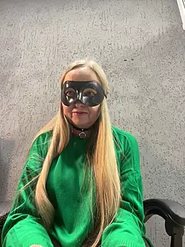 Snapshot of B_i_r_d_i_e chatting on September 2025 10:31:02 AM B i r d i e online show from September 2025 10:31:02 AM