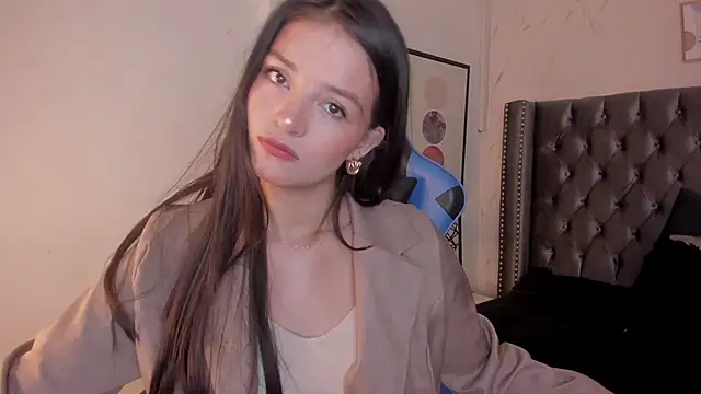 Snapshot of HaathorX chatting on December 2025 04:24:02 PM HaathorX online show from December 2025 04:24:02 PM