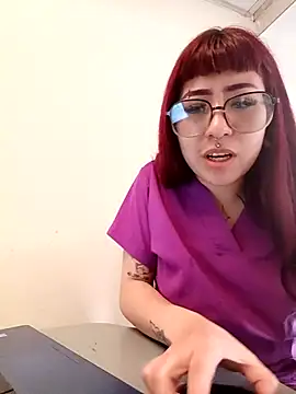 Snapshot of CAROLINA_17- chatting on October 2025 02:46:02 PM CAROLINA 17- online show from October 2025 02:46:02 PM