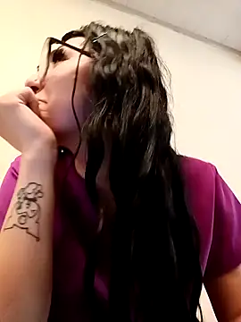Snapshot of CAROLINA_17- chatting on October 2025 02:28:01 PM CAROLINA 17- online show from October 2025 02:28:01 PM