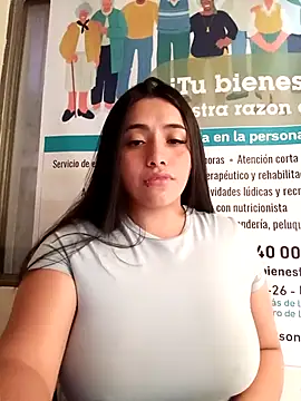 Snapshot of ANDREA-10_ chatting on March 2026 03:18:01 PM ANDREA-10 online show from March 2026 03:18:01 PM