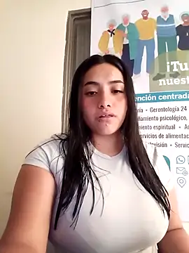 Snapshot of ANDREA-10_ chatting on April 2026 02:39:02 PM ANDREA-10 online show from April 2026 02:39:02 PM