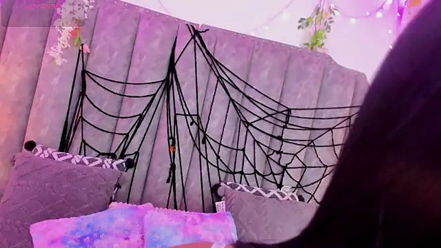 Snapshot of JadeBennett_ chatting on October 2025 04:24:02 AM JadeBennett online show from October 2025 04:24:02 AM