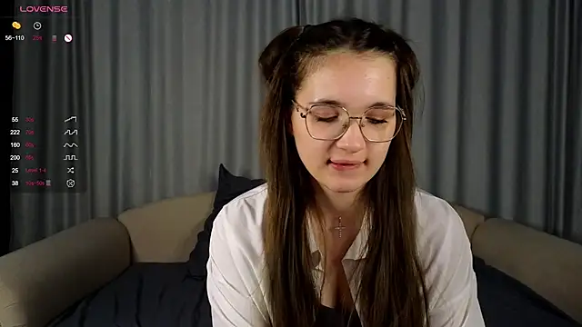 Snapshot of vivyboo111 chatting on September 2025 08:21:01 PM vivyboo111 online show from September 2025 08:21:01 PM