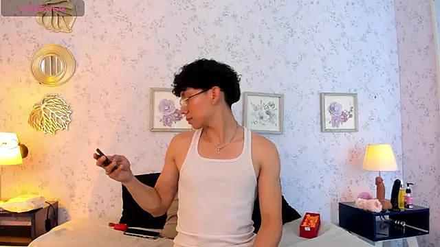 liam twiink online show from March 2026 07:51:02 PM