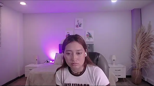 Samara Hilton 2 online show from December 2025 06:26:01 PM