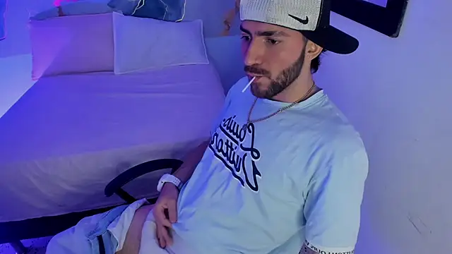 bastian12   online show from October 2025 03:48:01 AM