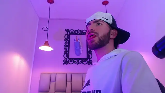 bastian12   online show from October 2025 04:09:01 AM