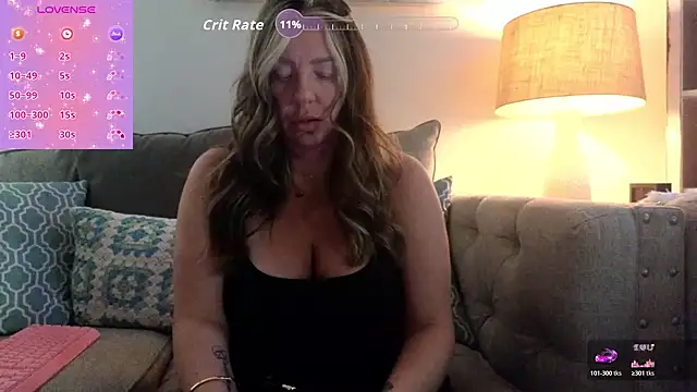 Snapshot of STIFFLERSMOMM chatting on April 2026 04:00:02 PM STIFFLERSMOMM online show from April 2026 04:00:02 PM