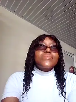 SONDRADAYAN online show from October 2025 09:01:01 PM