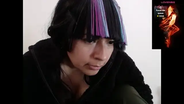 Acelinrose online show from November 2025 12:49:01 PM