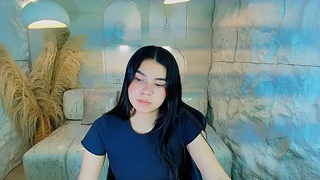 ambarina r online show from November 2025 03:19:02 AM