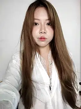 Snapshot of -Bianca- chatting on May 2026 03:42:02 PM -Bianca- online show from May 2026 03:42:02 PM