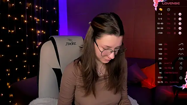 Snapshot of LinaBlossom_ chatting on November 2025 02:54:02 AM LinaBlossom online show from November 2025 02:54:02 AM