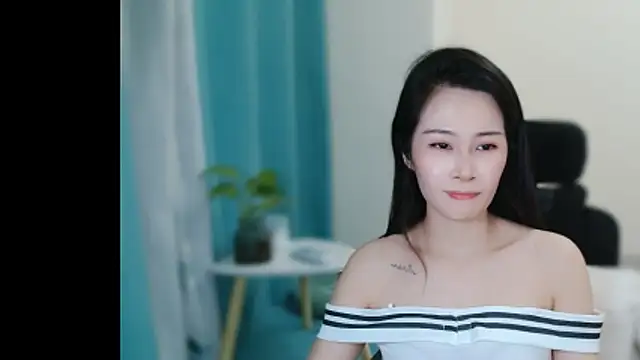 Snapshot of cfxc0317 chatting on November 2025 12:29:02 PM cfxc0317 online show from November 2025 12:29:02 PM