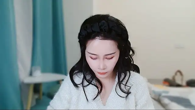 Snapshot of cfxc0317 chatting on January 2026 12:22:02 PM cfxc0317 online show from January 2026 12:22:02 PM