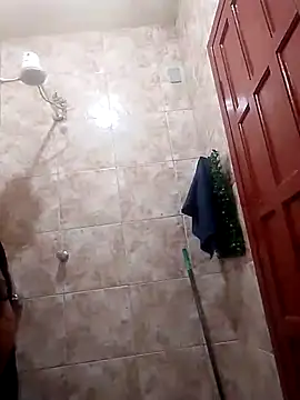 Snapshot of Crislove22 chatting on October 2025 05:35:01 PM Crislove22 online show from October 2025 05:35:01 PM