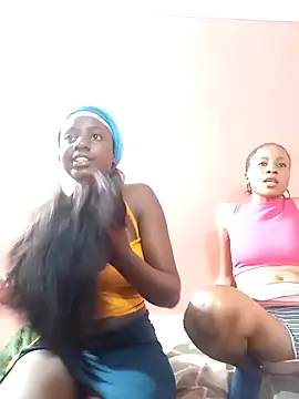 Snapshot of BlackPearl_19 chatting on November 2025 07:24:02 PM BlackPearl 19 online show from November 2025 07:24:02 PM