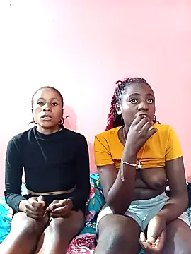 Snapshot of BlackPearl_19 chatting on November 2025 10:45:01 PM BlackPearl 19 online show from November 2025 10:45:01 PM