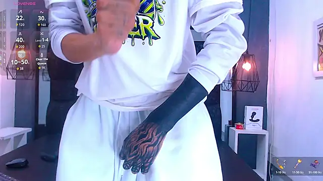 Snapshot of Daniel_delux_ chatting on November 2025 11:54:01 AM Daniel delux online show from November 2025 11:54:01 AM