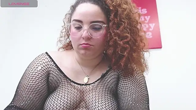 Snapshot of AmandaaWats chatting on April 2026 10:20:02 AM AmandaaWats online show from April 2026 10:20:02 AM