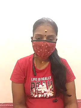 Snapshot of Tamil_Yalini12 chatting on October 2025 01:57:02 PM Tamil Yalini12 online show from October 2025 01:57:02 PM