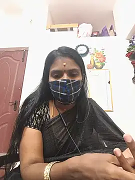 Snapshot of Tamil_Yalini12 chatting on July 2026 01:24:01 PM Tamil Yalini12 online show from July 2026 01:24:01 PM