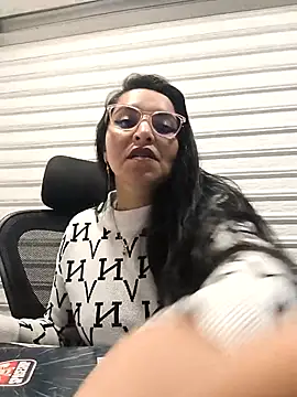 Alisson Stonee online show from February 2026 10:39:01 PM