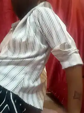 Snapshot of Mansi01 chatting on October 2025 10:07:02 PM Mansi01 online show from October 2025 10:07:02 PM