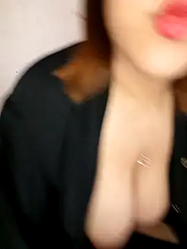 Ziina online show from October 2025 12:22:02 PM