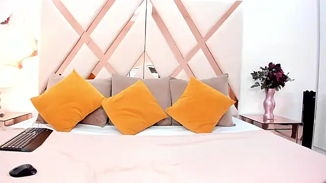 carlafontaine online show from October 2025 05:24:02 PM